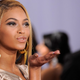 Illustration for article titled Beyoncé Rumored To Be Joining Cast of Bradley Cooper-Directed iA Star Is Born/i